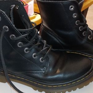 Dr Martens